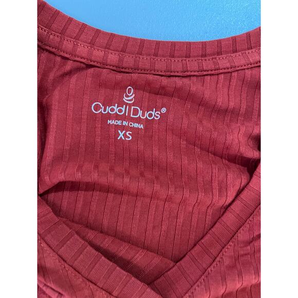 Cuddl Duds Wide Rib V-Neck Tee w/ Side Slits Terra Cotta Red NWOT SIZE XS - Picture 4 of 7